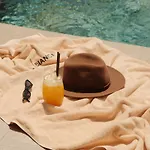 Bianca & Tirana Hotel *