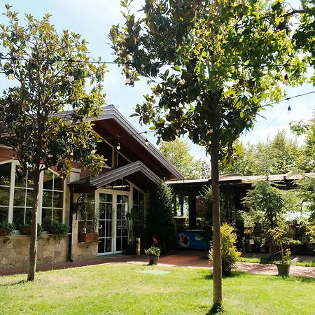 Bianca Hotel&villa * Priska e Madhe