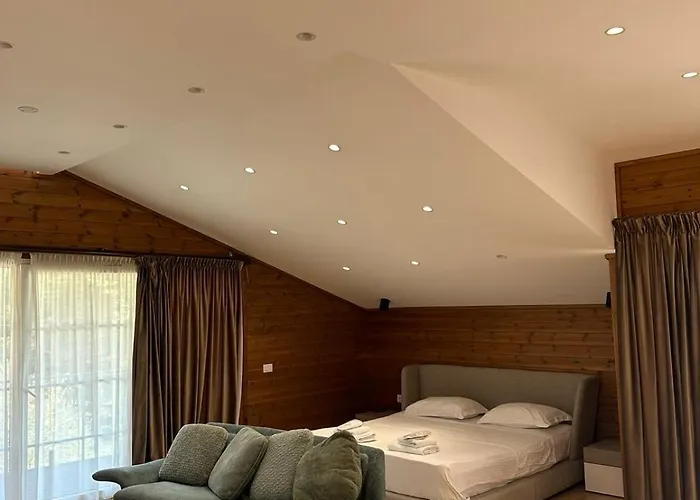 Bianca Hotel&villa Hotel Priska e Madhe