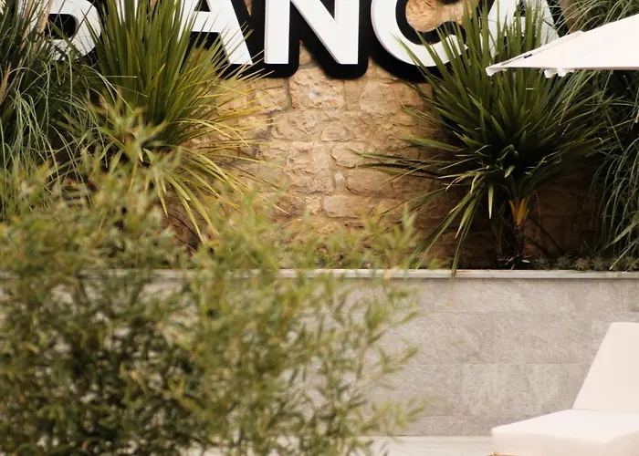 Bianca Hotel&villa Hotel Priska e Madhe